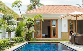 Villa Nugraha Lovina Private Pool